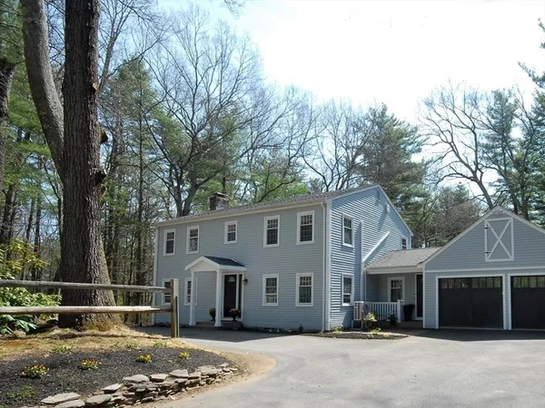 $1,598,000 | 747 Old Marlboro Road, Concord, MA 01742