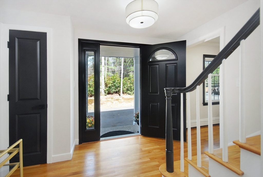 747 Old Marlboro Road Concord, MA 01742 - Photo 3 of 42