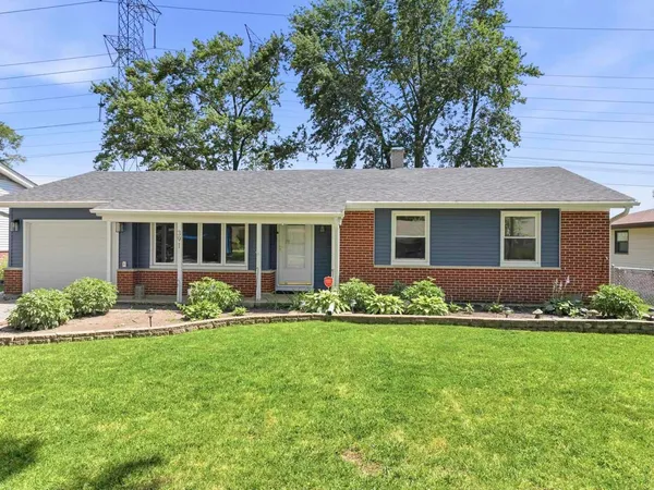 $350,000 | 391 Walnut Lane, Elk Grove Village, IL 60007