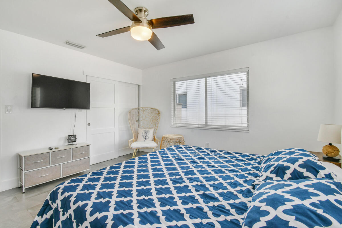 1182 Beach Road Singer Island, FL 33404 - Photo 22 of 68 DSC_2153