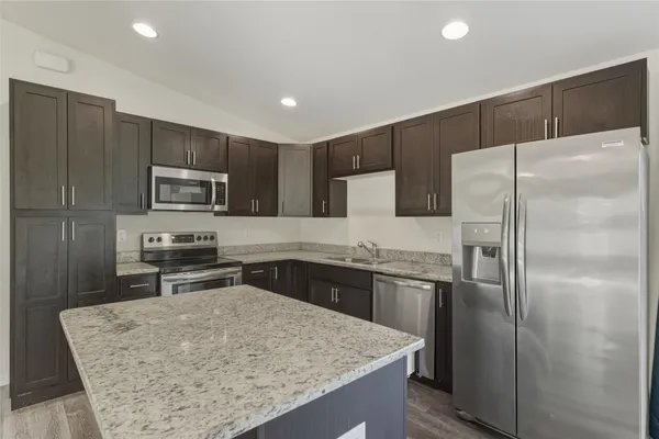 $2,500 | 8007 Royal Court, LaBelle, FL 33935