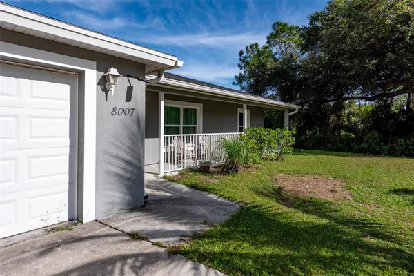 $2,500 | 8007 Royal Court, LaBelle, FL 33935