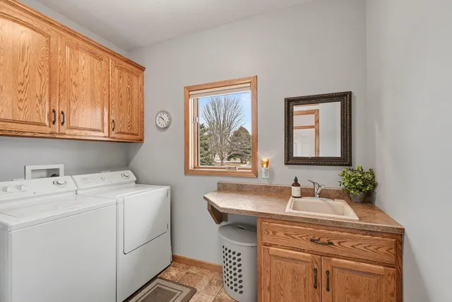 $574,900 | 503 Britz Drive, Luverne, MN 56156