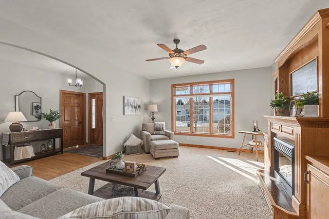 $574,900 | 503 Britz Drive, Luverne, MN 56156