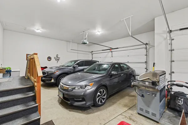 $574,900 | 503 Britz Drive, Luverne, MN 56156