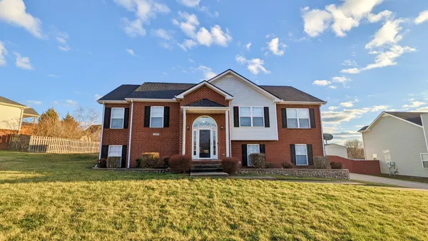 $2,550 | 2780 Cascade Drive, Clarksville, TN 37042