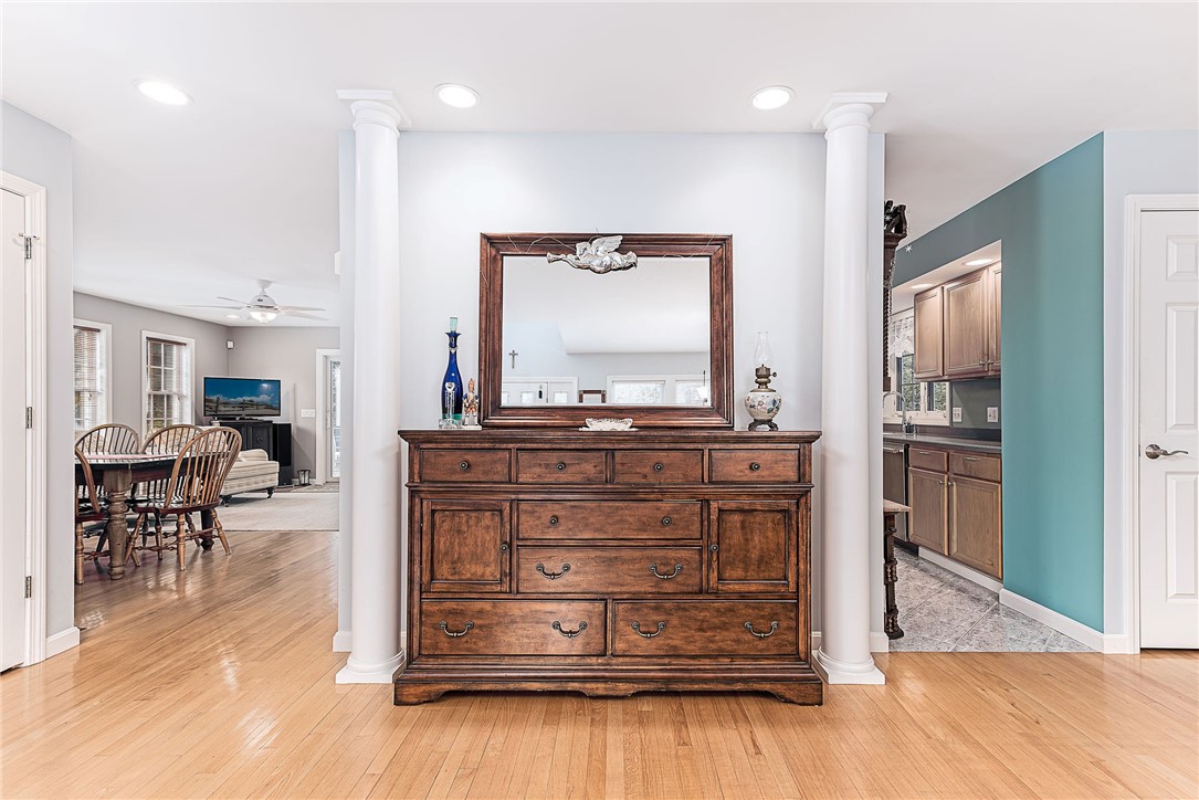 30 Clifford Drive Westerly, RI 02891 - Photo 12 of 45