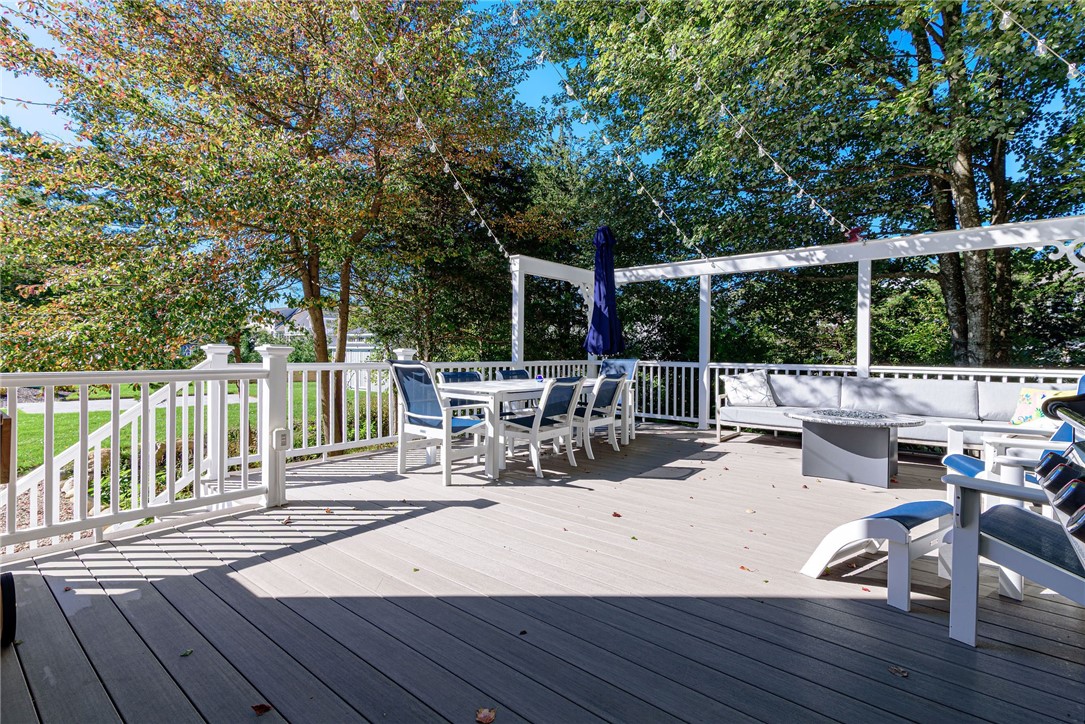 30 Clifford Drive Westerly, RI 02891 - Photo 39 of 45