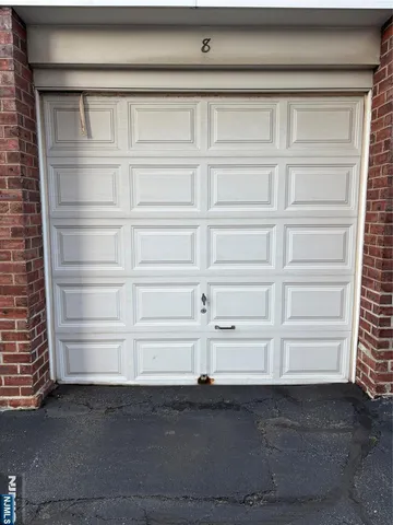 $2,400 | 275 Hoym Street, Unit 4H, Fort Lee, NJ 07024