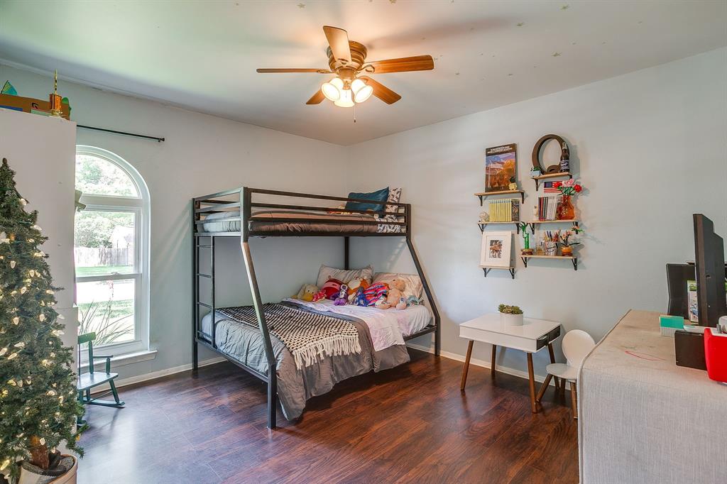 712 Poe Street Azle, TX 76020 - Photo 29 of 33