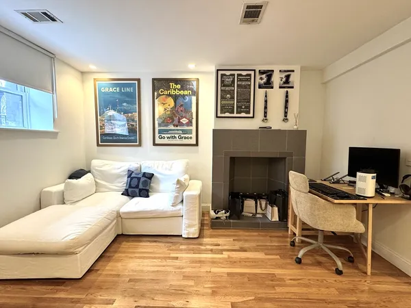 $2,800 | 124 Beacon Street, Unit GF, Boston, MA 02116