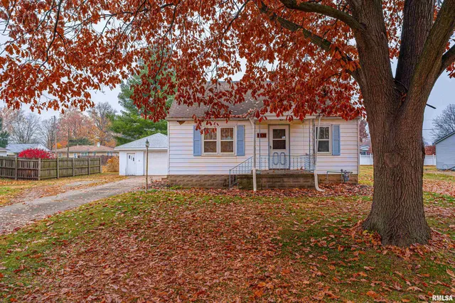 $99,900 | 1431 North Ottawa Street, Lincoln, IL 62656