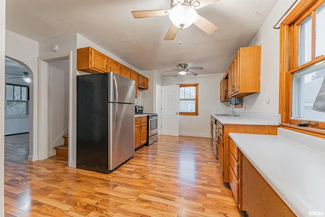 $99,900 | 1431 North Ottawa Street, Lincoln, IL 62656