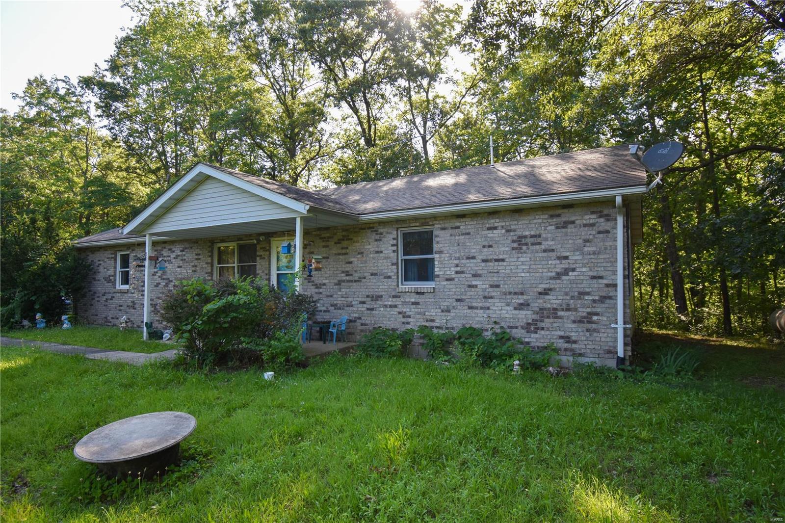 9042 Bode Road Worden, IL 62097 - Photo 1 of 23