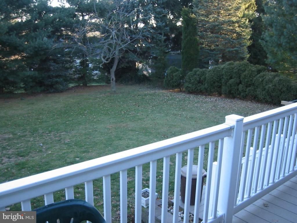 410 Ridgeview Avenue Elizabethtown, PA 17022 - Photo 3 of 11 Gallery Image 3