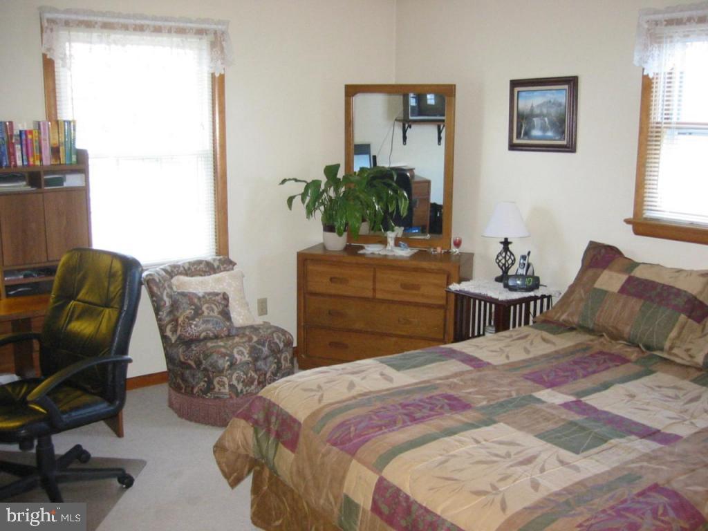 410 Ridgeview Avenue Elizabethtown, PA 17022 - Photo 8 of 11 Gallery Image 8