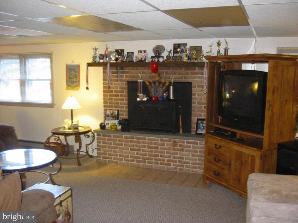 410 Ridgeview Avenue Elizabethtown, PA 17022 - Photo 10 of 11 Gallery Image 10