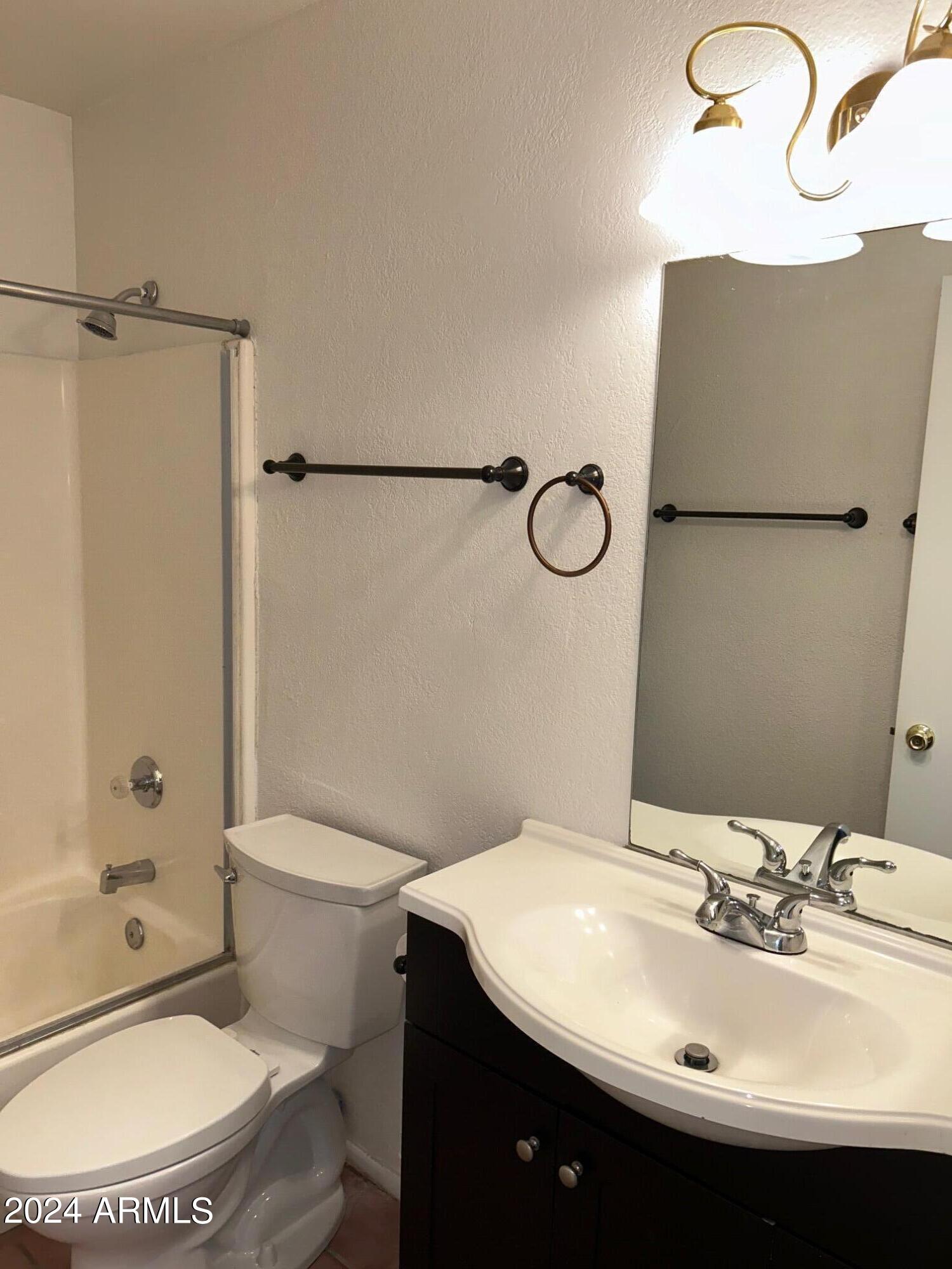 1818 East Grandview Road Phoenix, AZ 85022 - Photo 21 of 33 IMG_8893