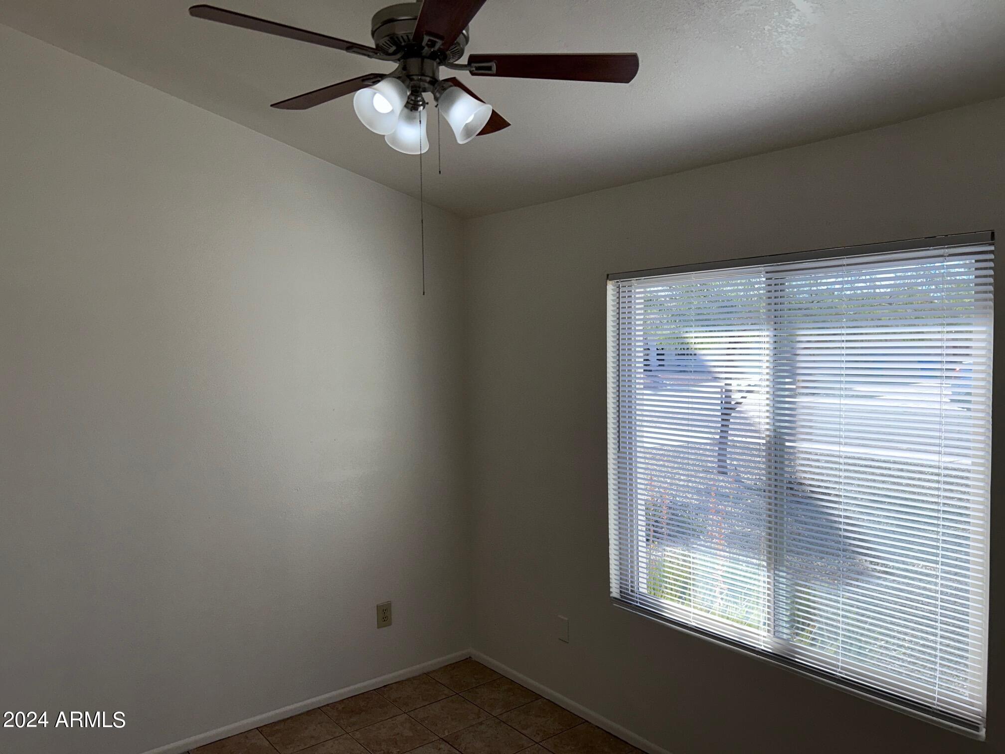 1818 East Grandview Road Phoenix, AZ 85022 - Photo 23 of 33 IMG_8901