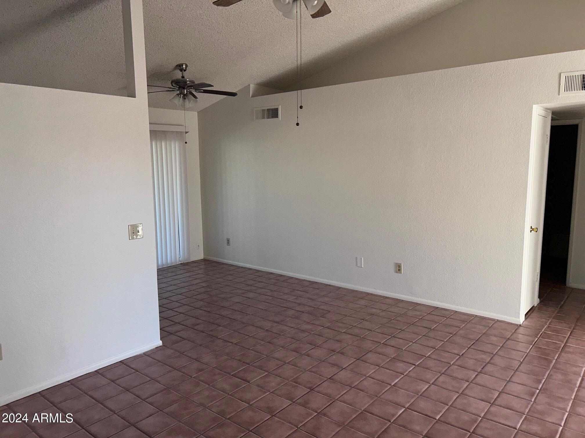 1818 East Grandview Road Phoenix, AZ 85022 - Photo 8 of 33 IMG_8903
