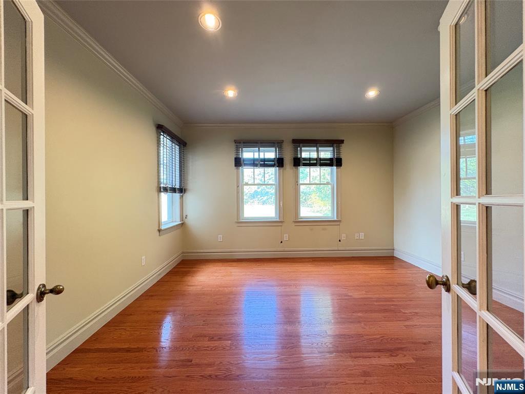 38 Walthery Avenue Ridgewood, NJ 07450 - Photo 11 of 50