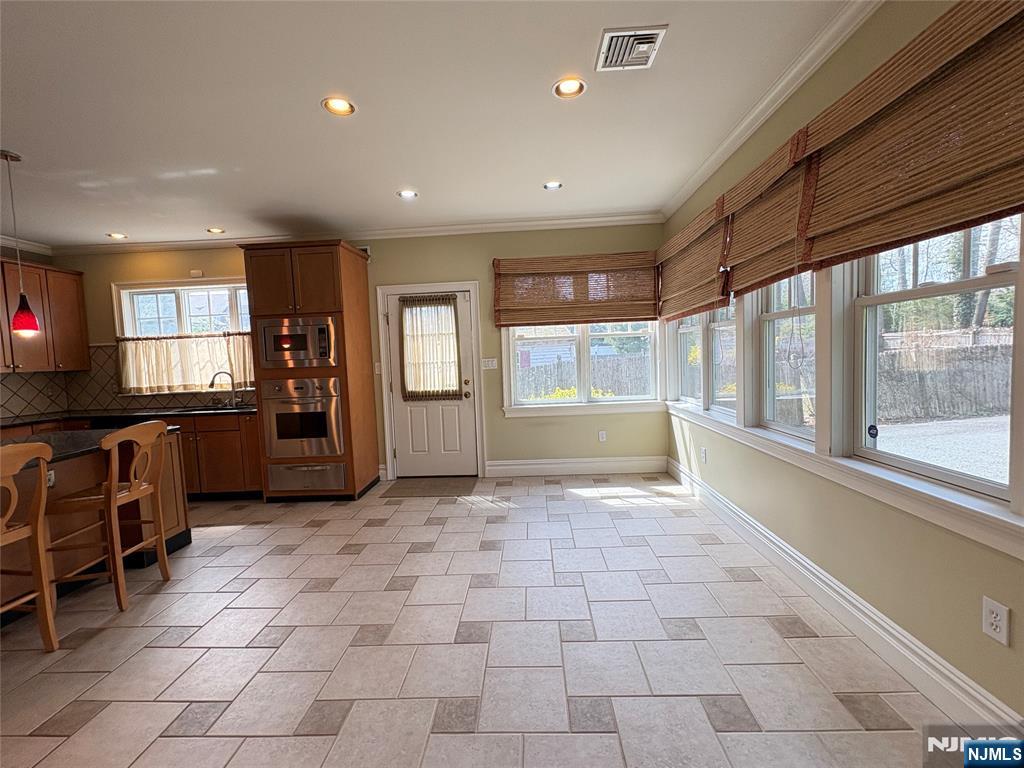 38 Walthery Avenue Ridgewood, NJ 07450 - Photo 17 of 50