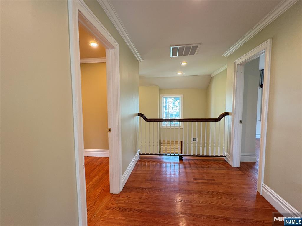 38 Walthery Avenue Ridgewood, NJ 07450 - Photo 20 of 50
