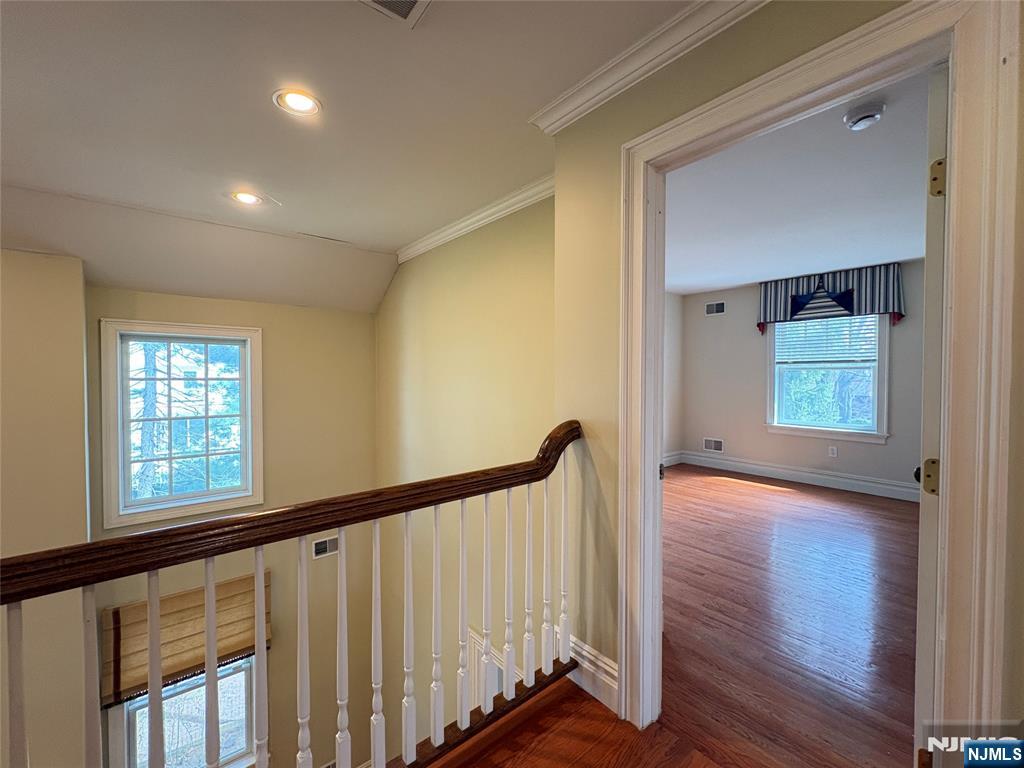 38 Walthery Avenue Ridgewood, NJ 07450 - Photo 26 of 50