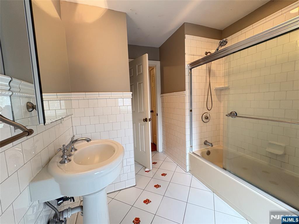 38 Walthery Avenue Ridgewood, NJ 07450 - Photo 31 of 50