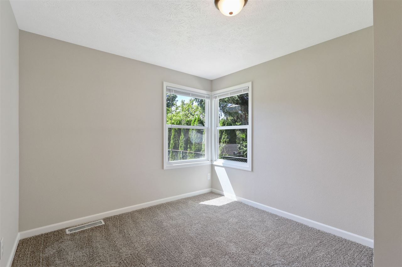 1322 North Lewis Road Spokane Valley, WA 99212 - Photo 14 of 20