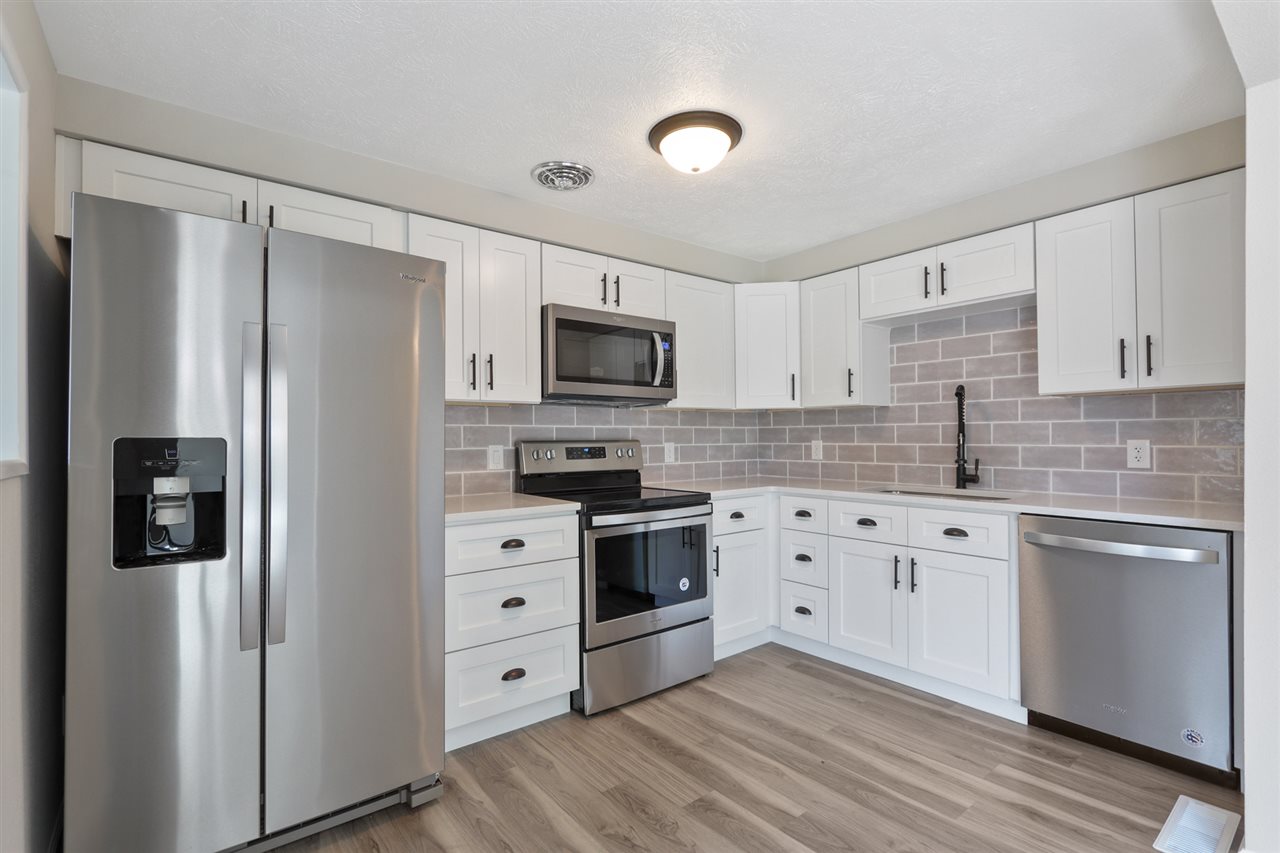 1322 North Lewis Road Spokane Valley, WA 99212 - Photo 4 of 20