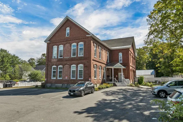 $349,900 | 12 Cross Street, Unit 201, Concord, NH 03303