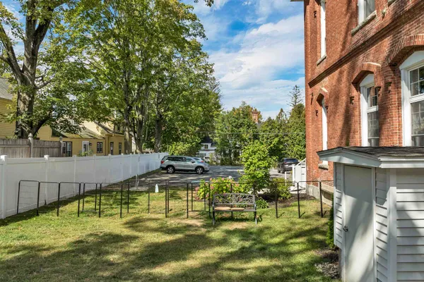 $349,900 | 12 Cross Street, Unit 201, Concord, NH 03303