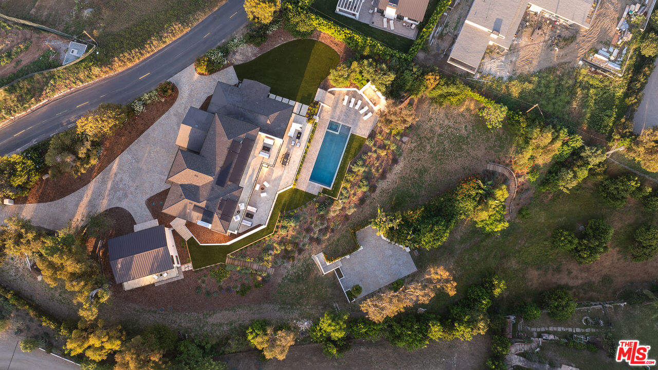 29924 Harvester Road Malibu, CA 90265 - Photo 28 of 30