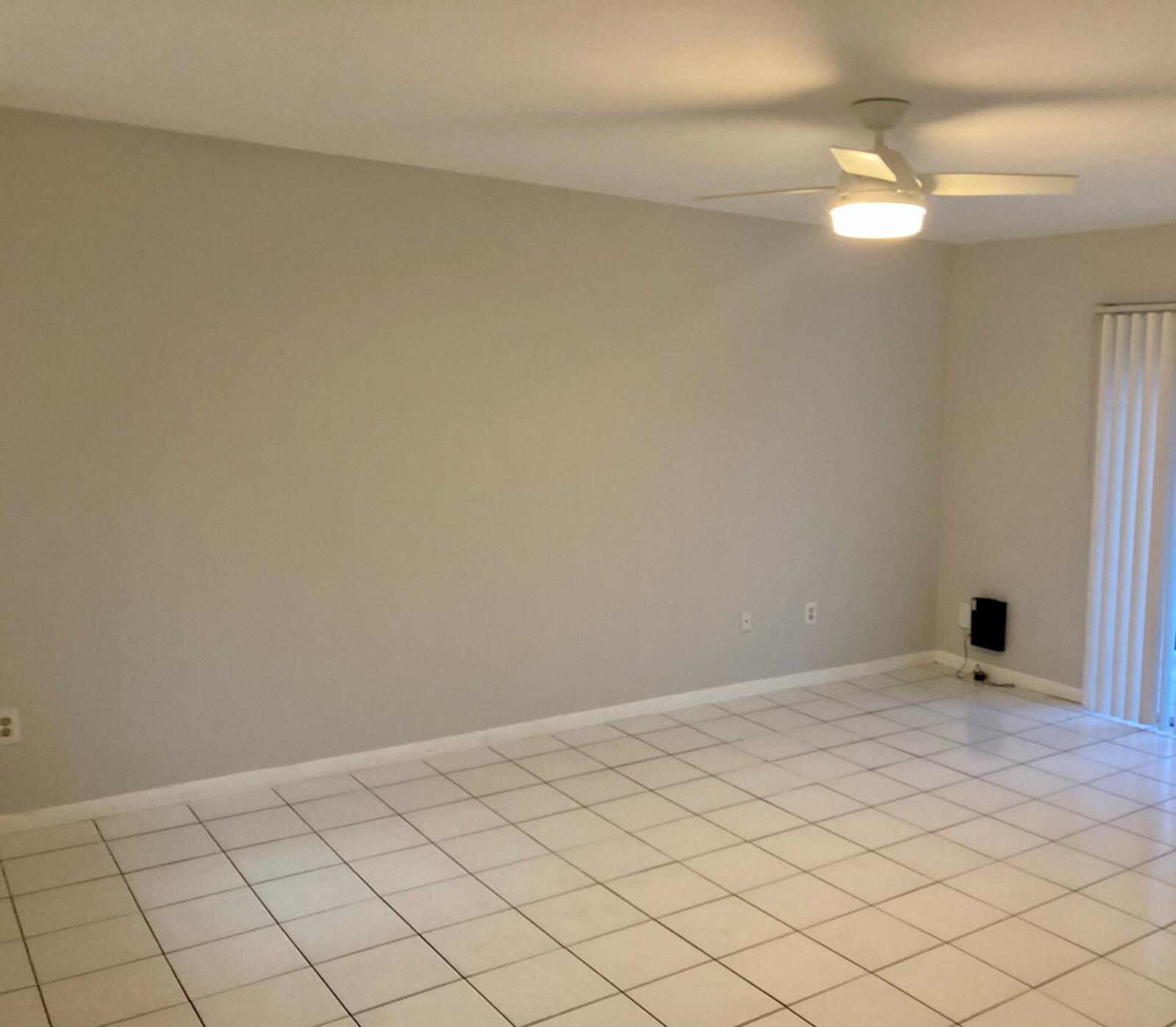 950 South Kanner Highway, Unit D25 Stuart, FL 34994 - Photo 2 of 9 a view of an empty room