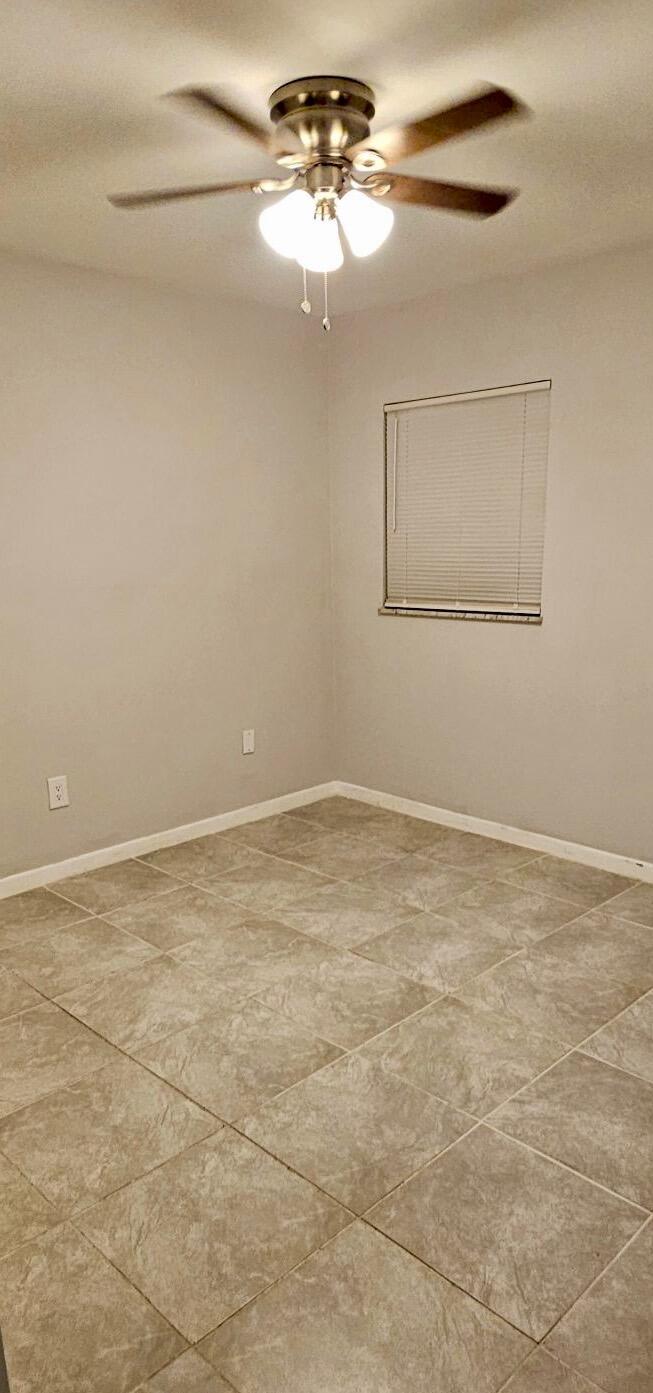 950 South Kanner Highway, Unit D25 Stuart, FL 34994 - Photo 6 of 9 a view of a room with window