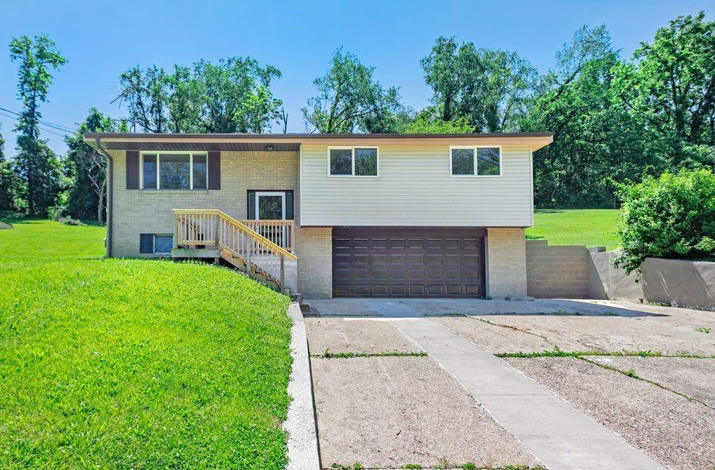 254 Twin Bridges Road Charleroi, PA 15022 - Photo 2 of 29