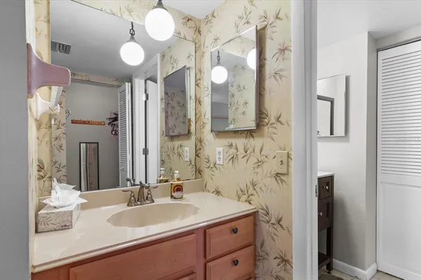 $174,900 | 6108 7th Avenue West, Unit 6108, Bradenton, FL 34209