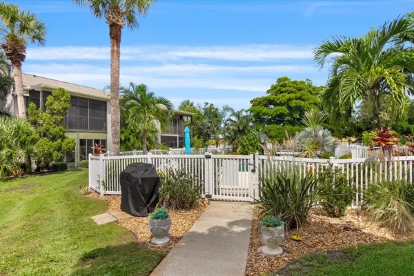 $174,900 | 6108 7th Avenue West, Unit 6108, Bradenton, FL 34209