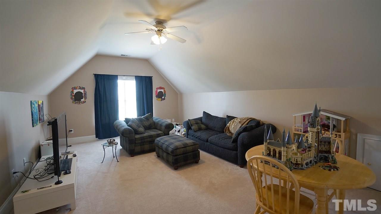 11203 Ridgegate Drive Raleigh, NC 27617 - Photo 20 of 30 Gallery Image 20