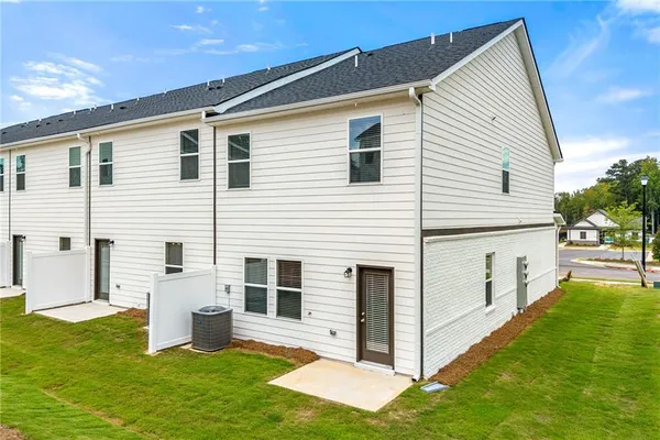 $319,990 | 5303 Magnolia Grove Way, Unit 183, Oakwood, GA 30566