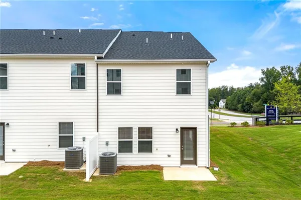 $319,990 | 5303 Magnolia Grove Way, Unit 183, Oakwood, GA 30566