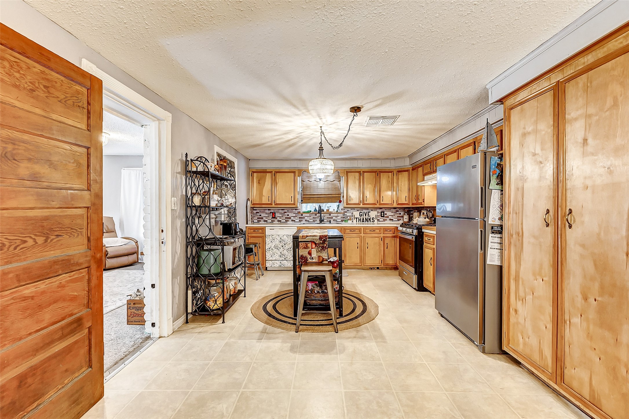 1215 Esther Street Kemah, TX 77565 - Photo 13 of 47