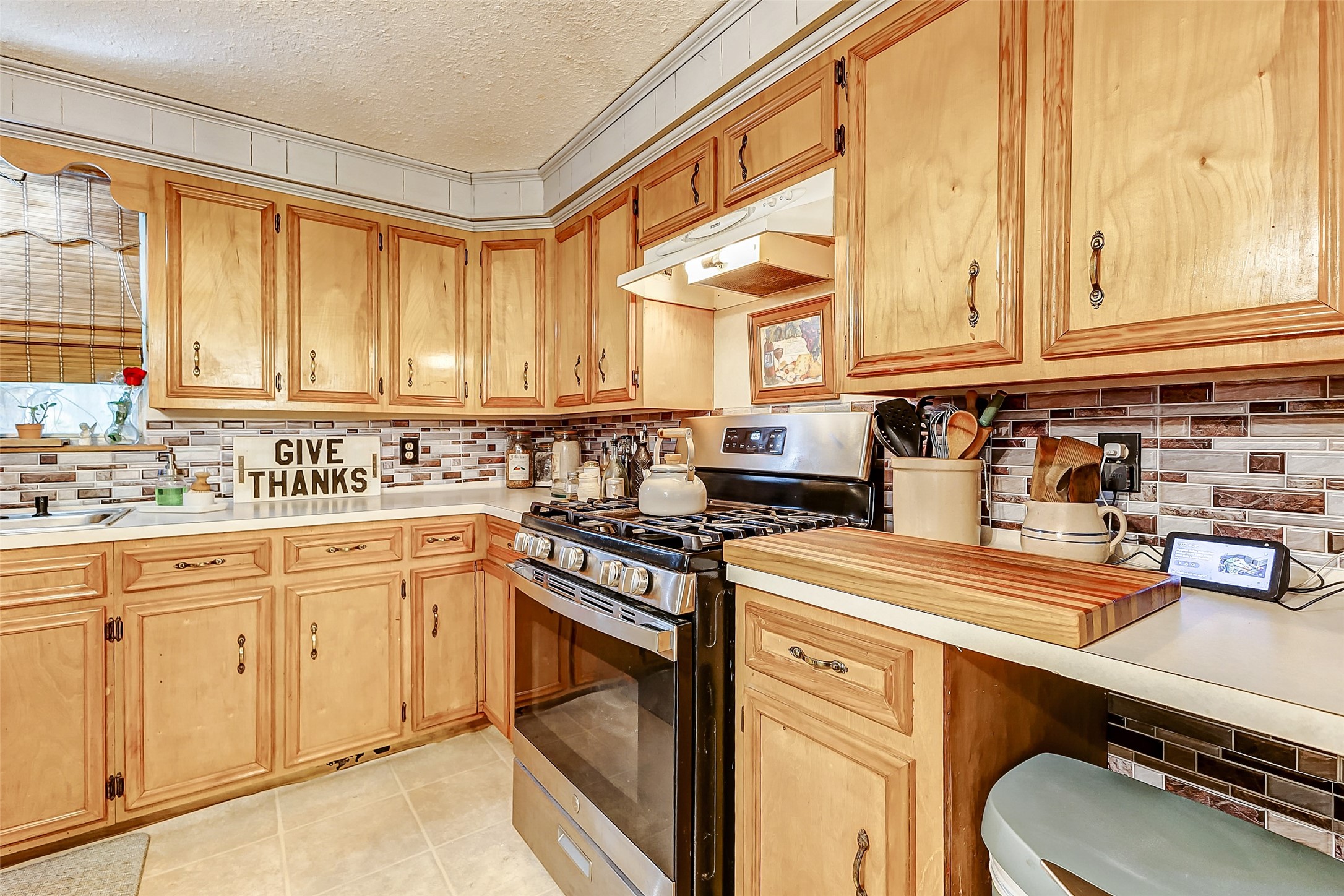 1215 Esther Street Kemah, TX 77565 - Photo 15 of 47