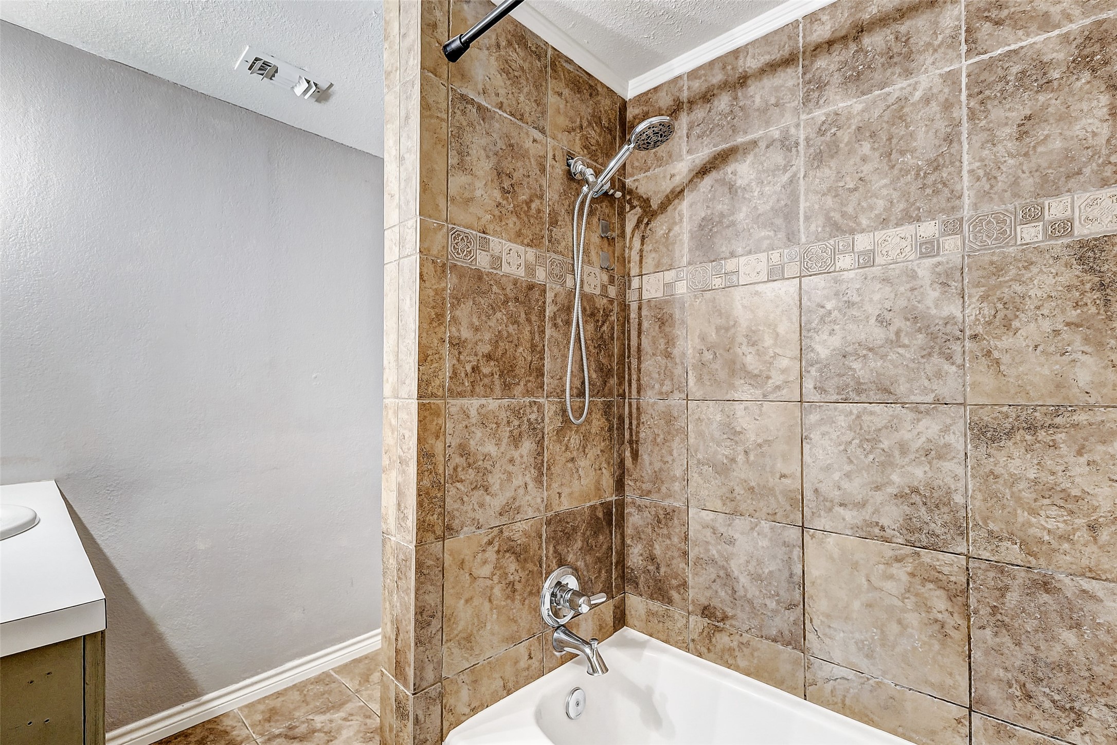 1215 Esther Street Kemah, TX 77565 - Photo 32 of 47