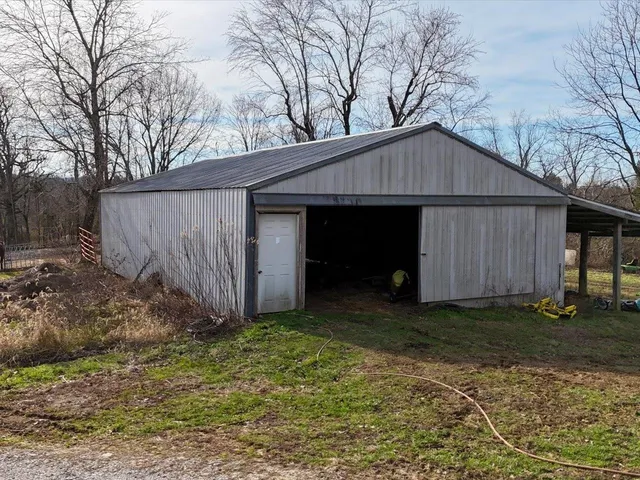 $225,000 | 24 Fox Trott Lane, Golconda, IL 62938