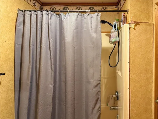 $225,000 | 24 Fox Trott Lane, Golconda, IL 62938