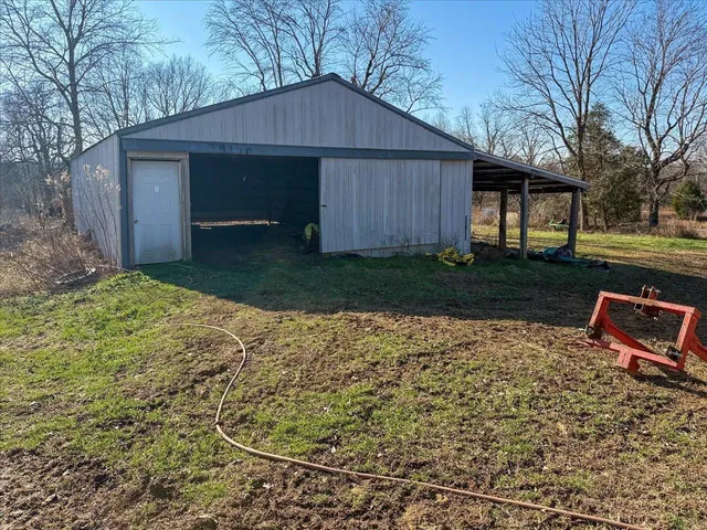 $225,000 | 24 Fox Trott Lane, Golconda, IL 62938