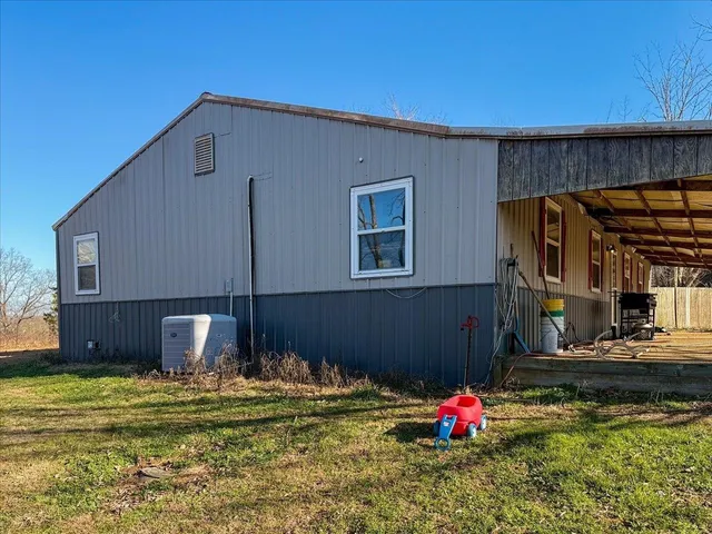 $225,000 | 24 Fox Trott Lane, Golconda, IL 62938