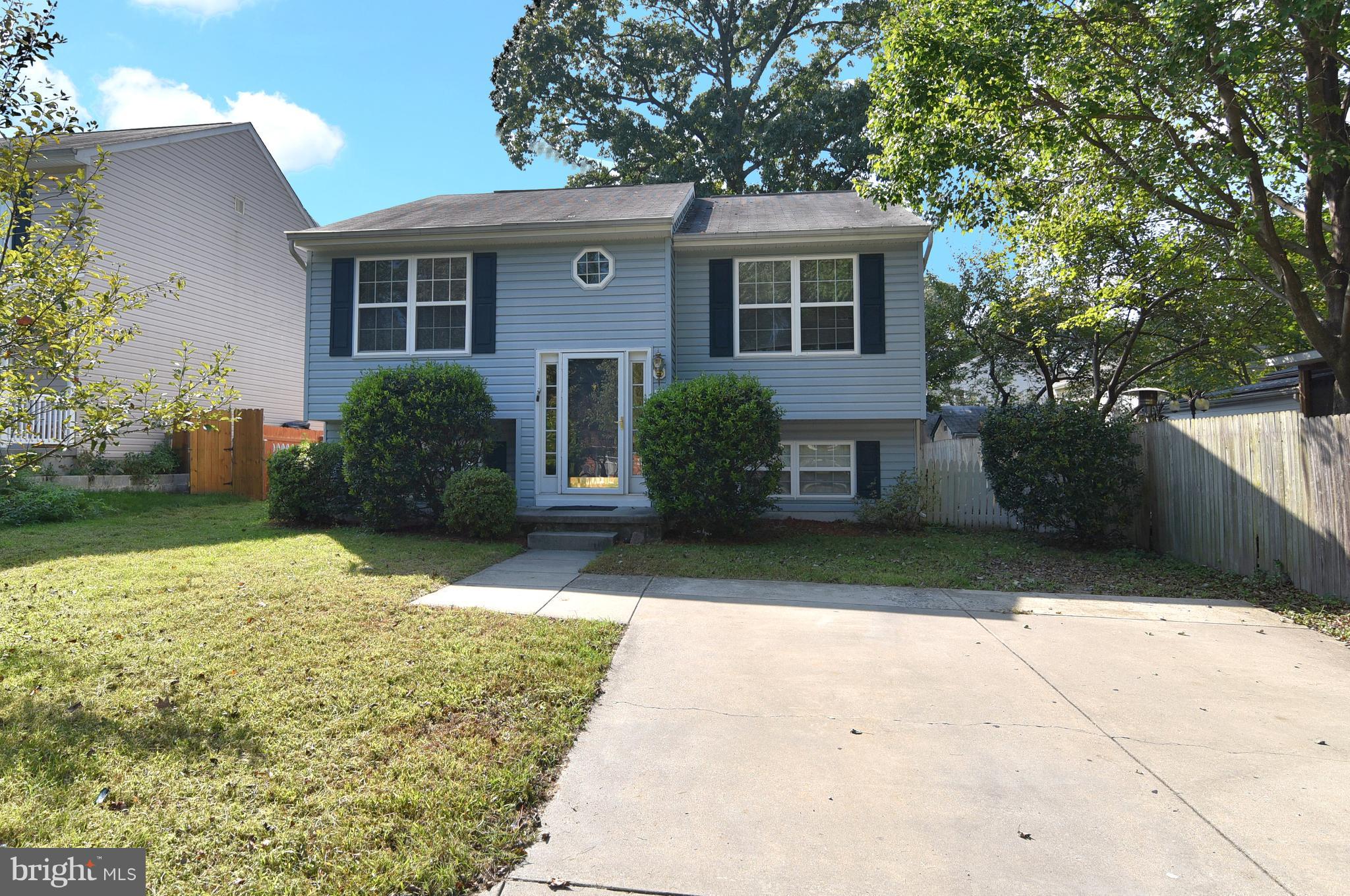 7844 East Shore Road Pasadena, MD 21122 - Photo 2 of 28 Exterior (Front)